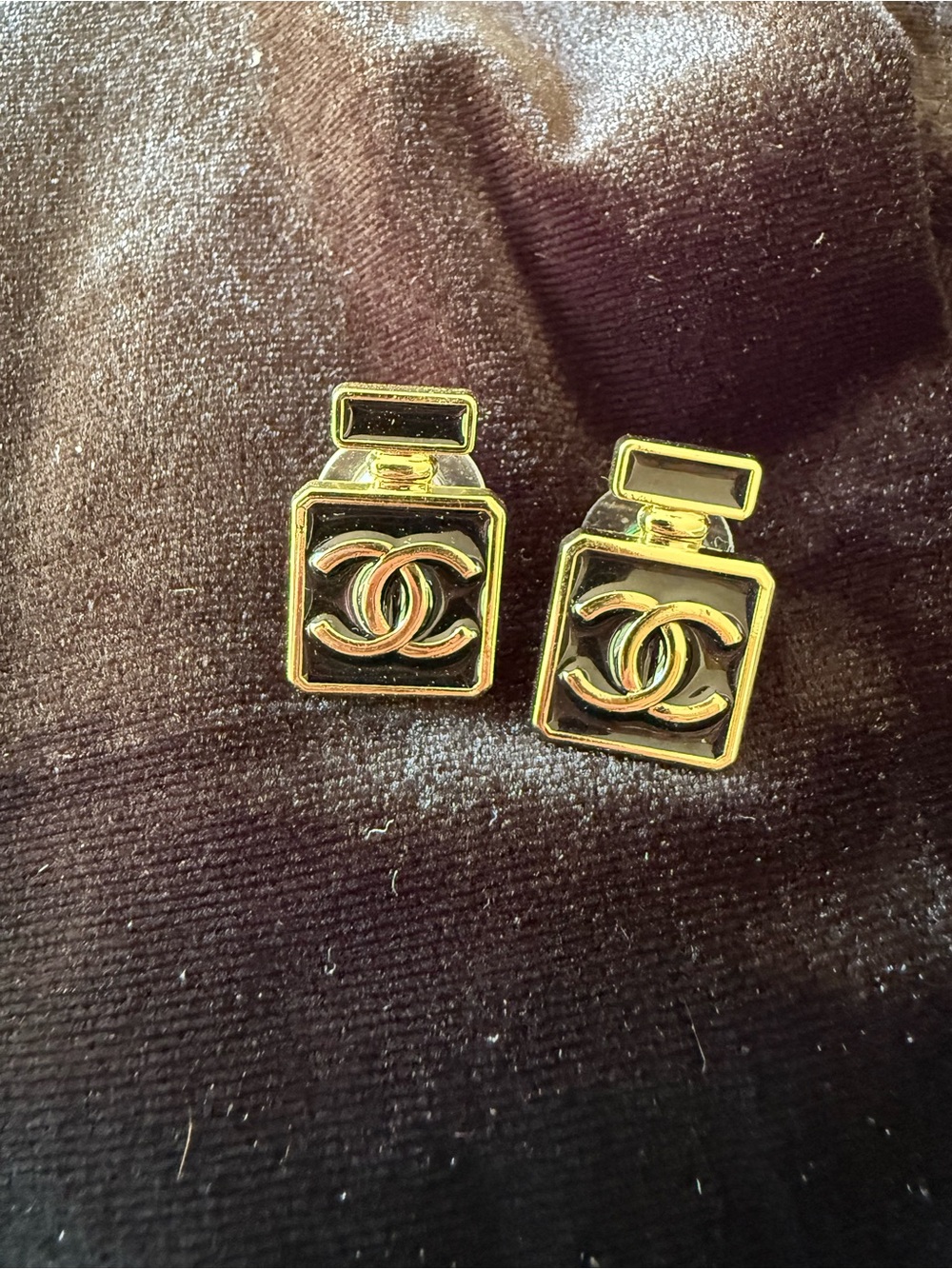 ChaneI Black and Gold Perfume Bottle Drop Earrings - Picture 2 of 6
